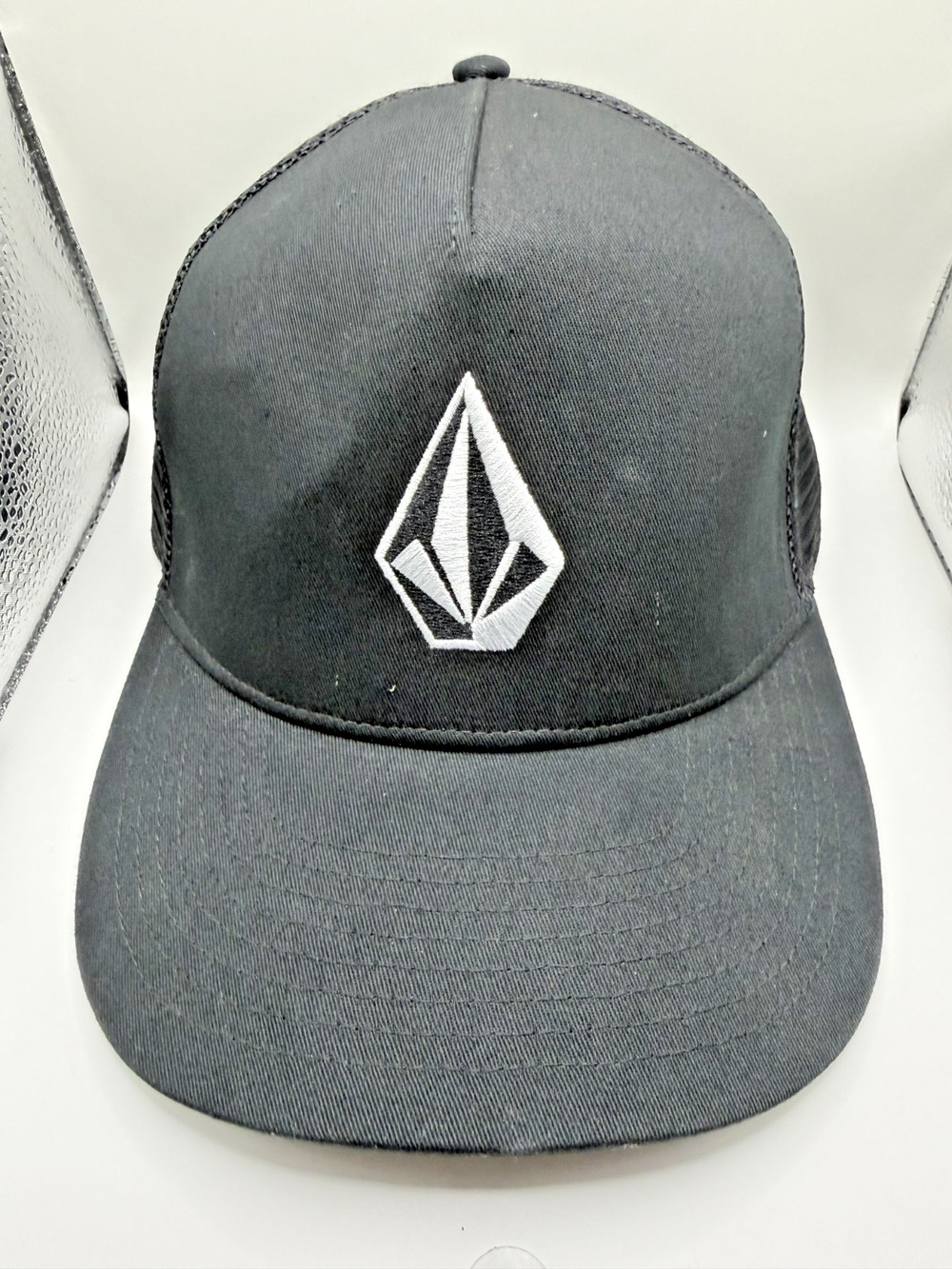 Volcom Snapback Mesh Back Trucker Hat Black One Size Adjustable Solid